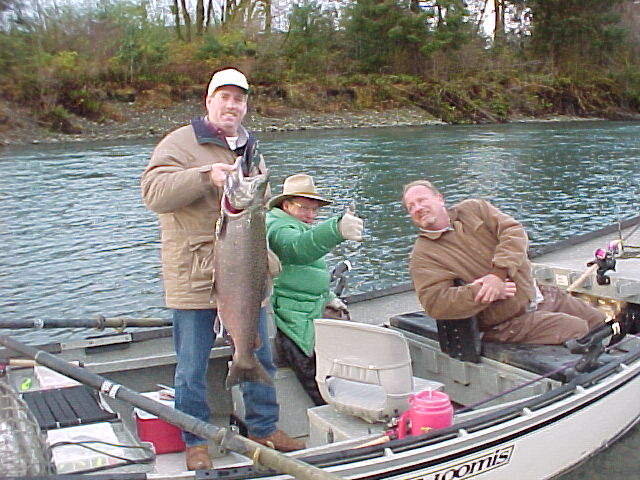 Bob's Kasilof boat makes a cameo appearance on the OP ... a perfect platform for Roger and the fellas.